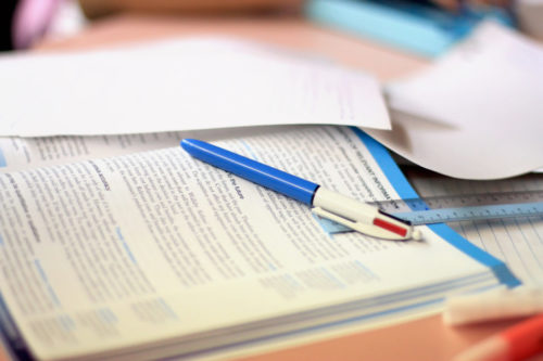 study-table-1412822-1599x1066 study-table-1412822-1599x1066